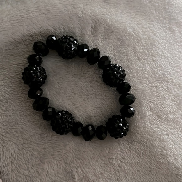 Heavy black crystal bracelet. - Picture 1 of 1